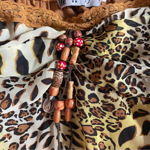 yellow and brown leopard print dress🐆 - Picture 4 of 5